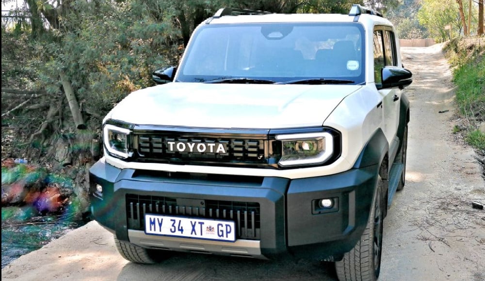 Road Review - Toyota Land Cruiser FJ VX