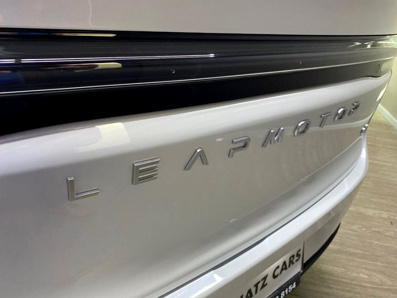 Photo 15 of 20