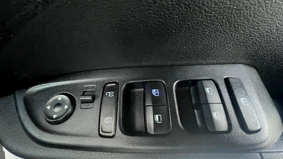 Photo 12 of 26