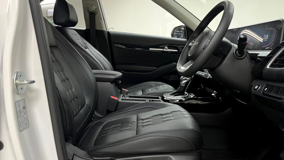 Photo 13 of 26