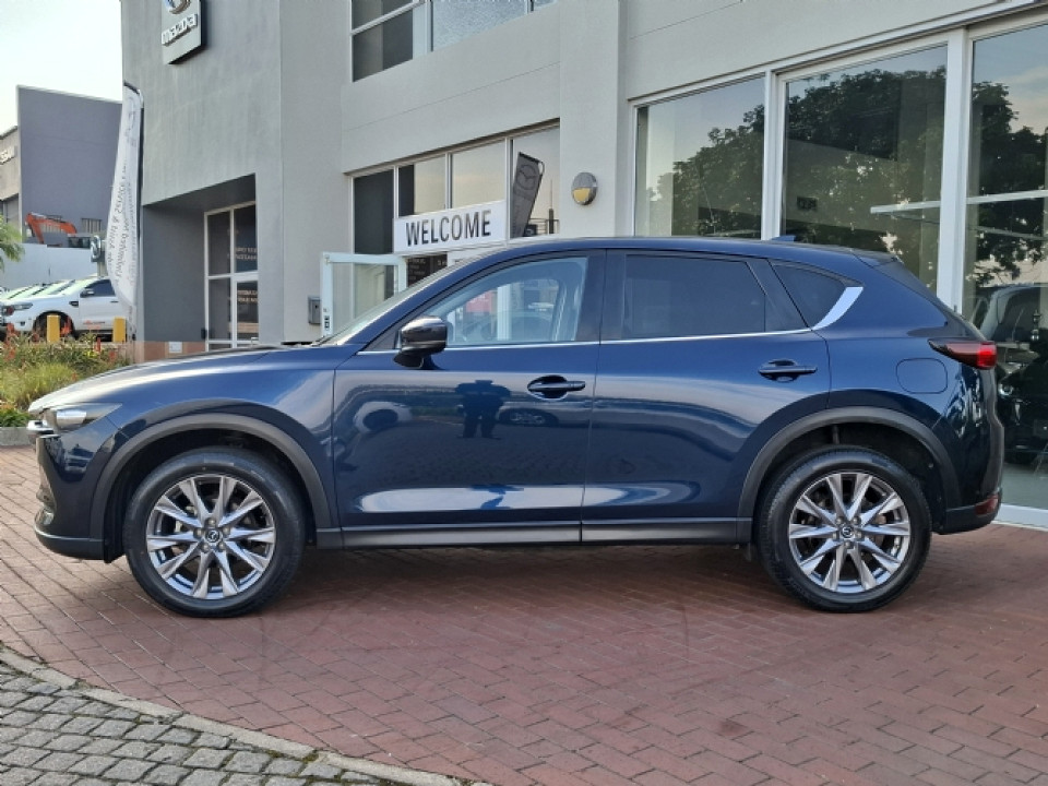 Photo 2 of 9