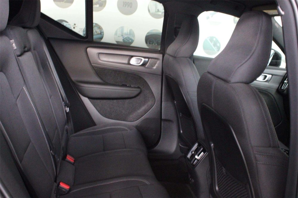 Photo 7 of 21