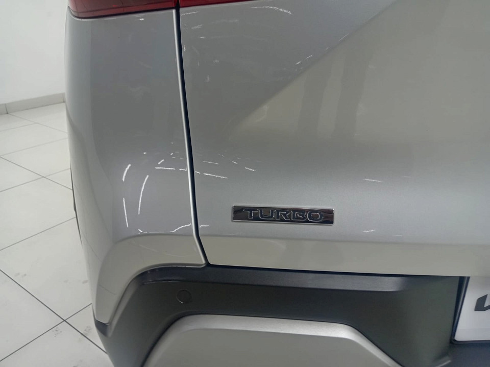 Photo 14 of 24