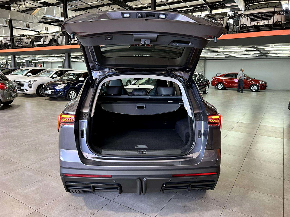 Photo 10 of 20