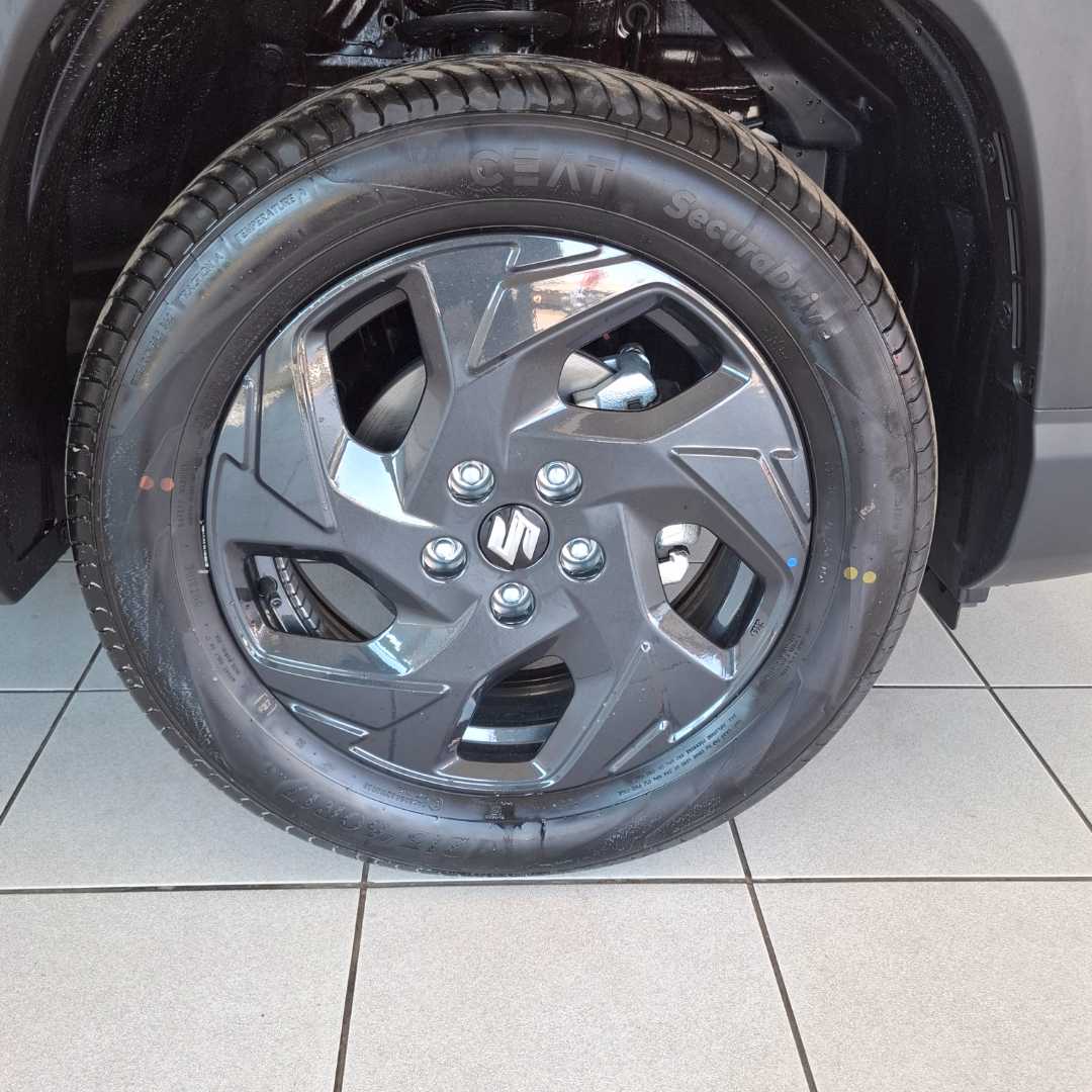 Photo 11 of 30