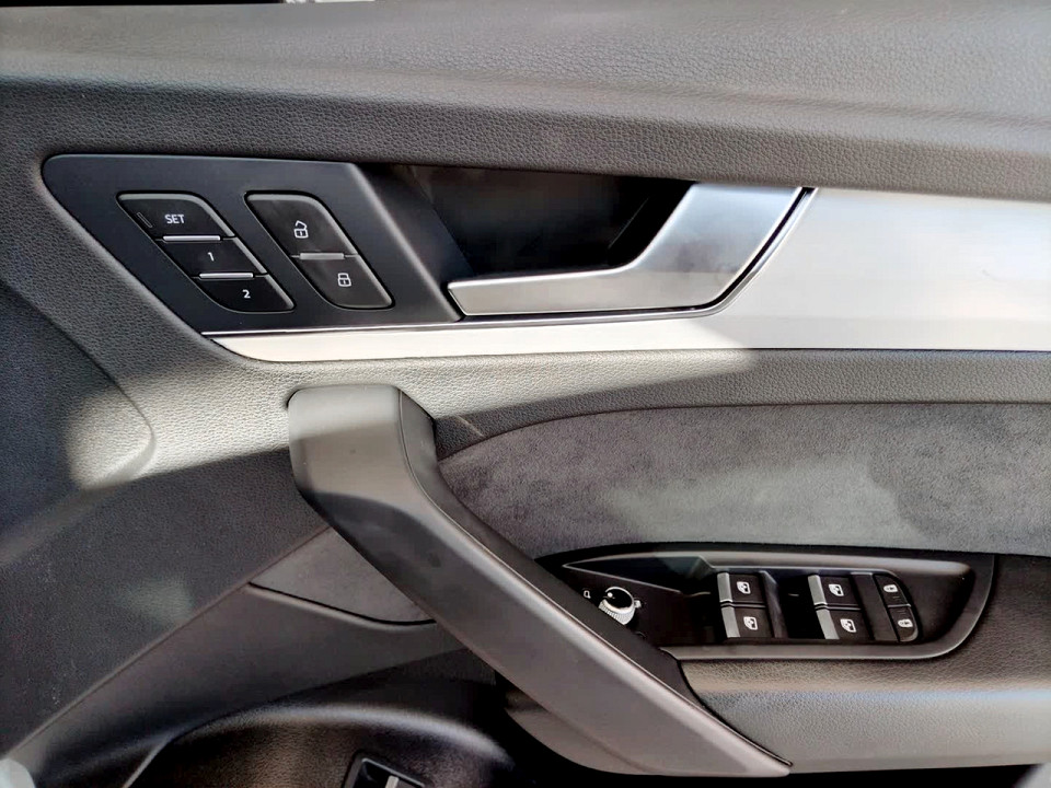 Photo 23 of 24