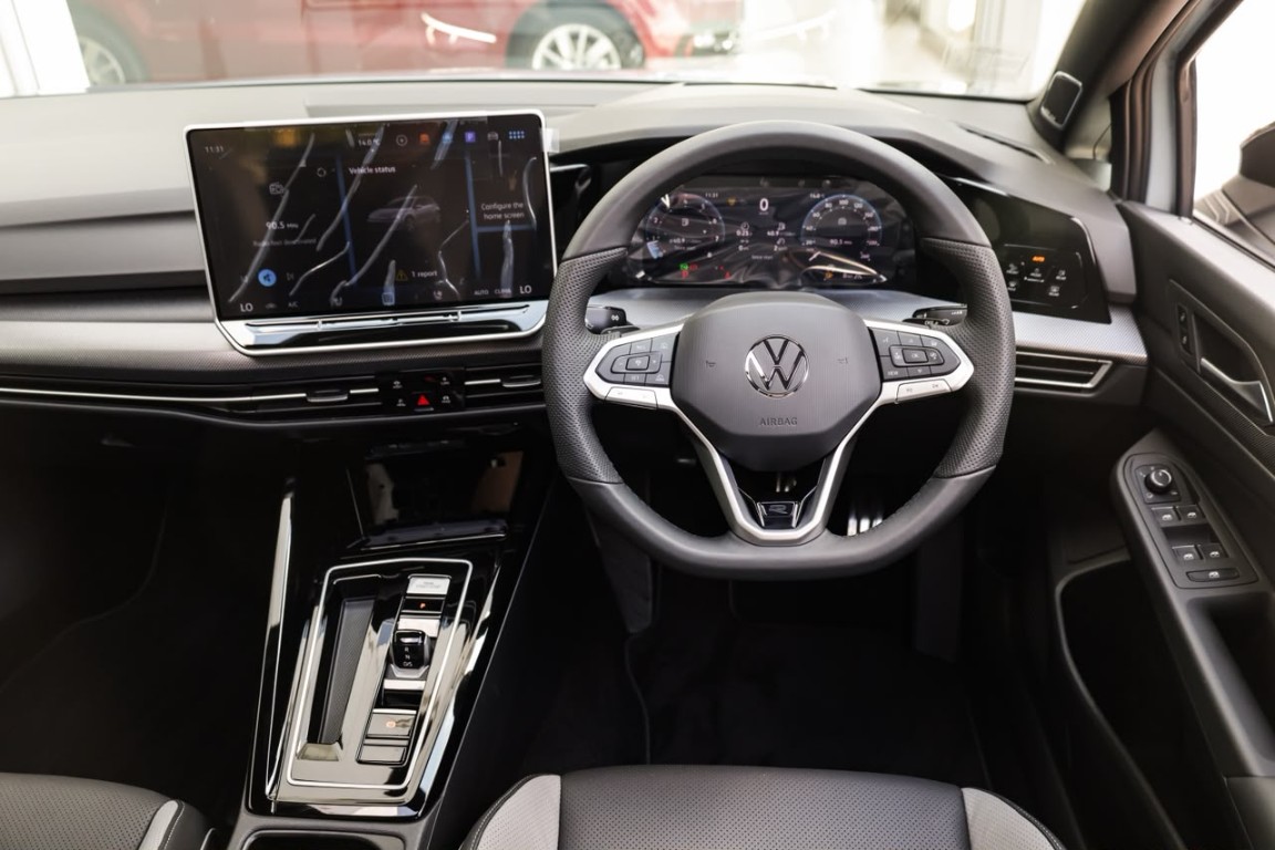 Photo 29 of 31