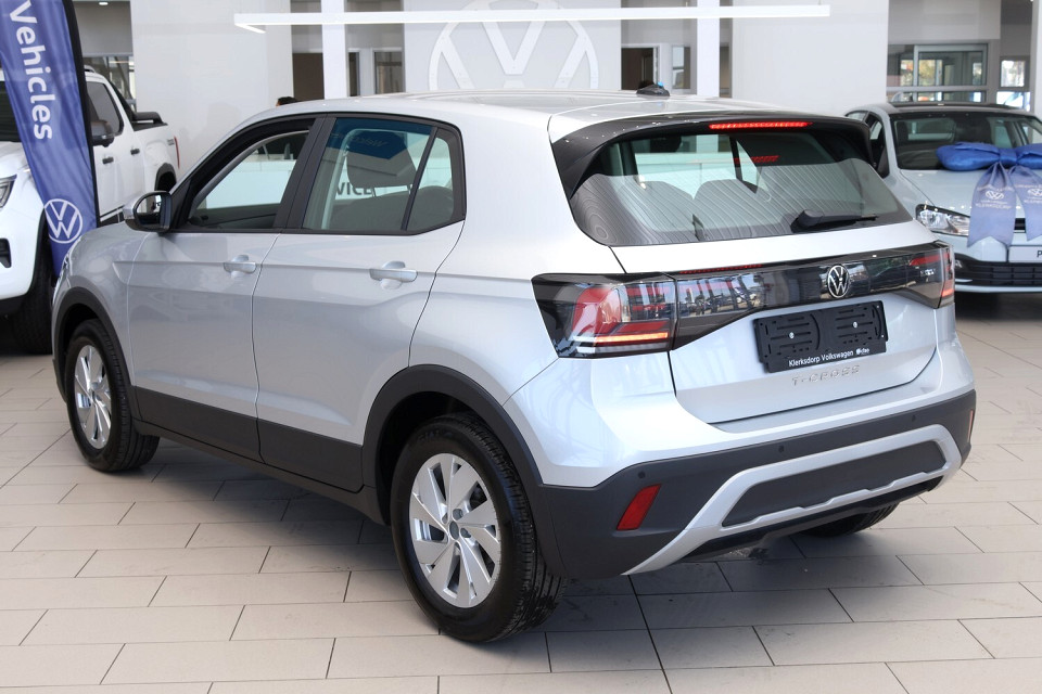 Photo 8 of 20