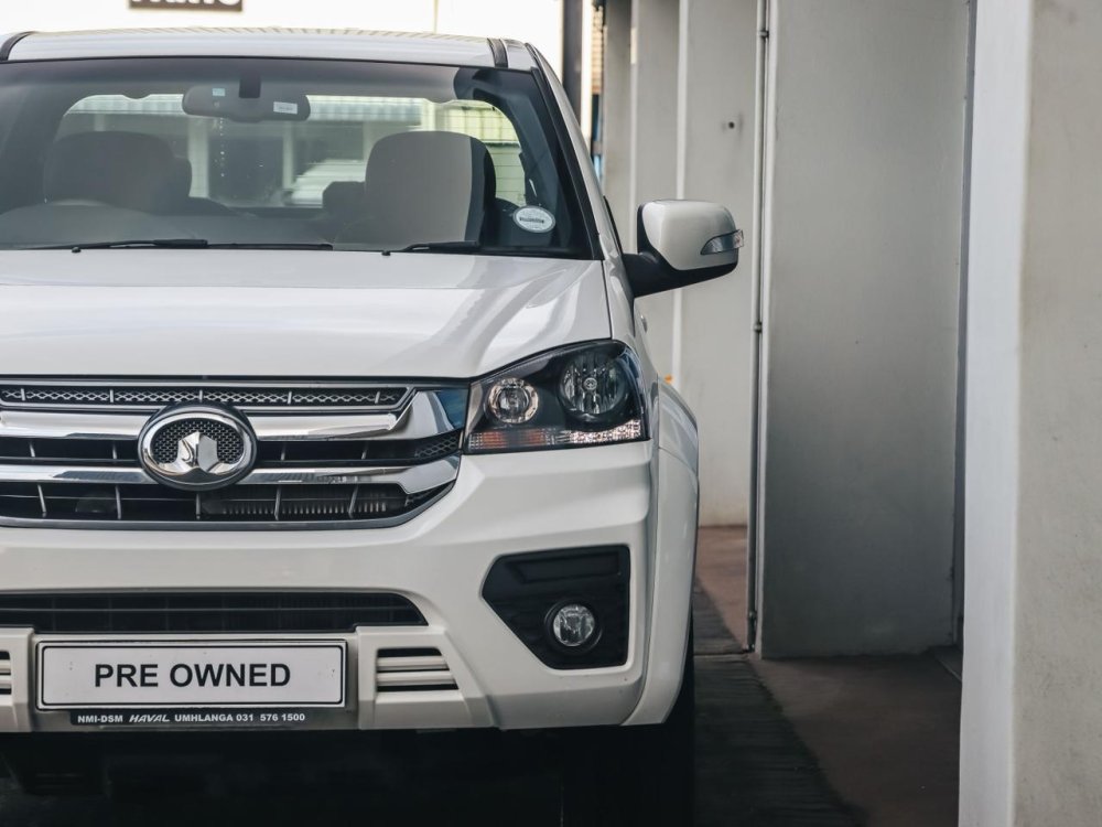 Photo 7 of 27