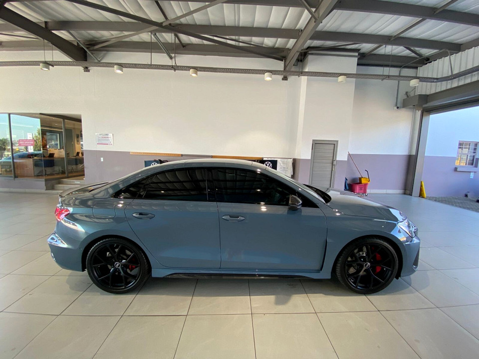 Photo 3 of 20