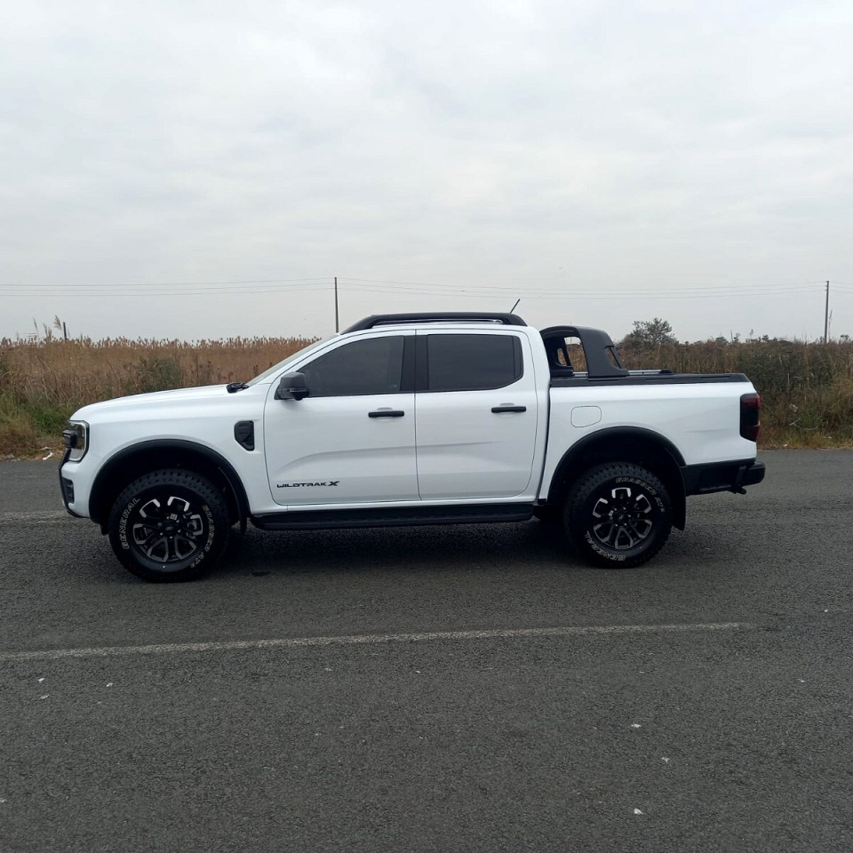 Photo 12 of 23