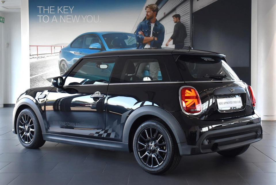 Photo 5 of 11
