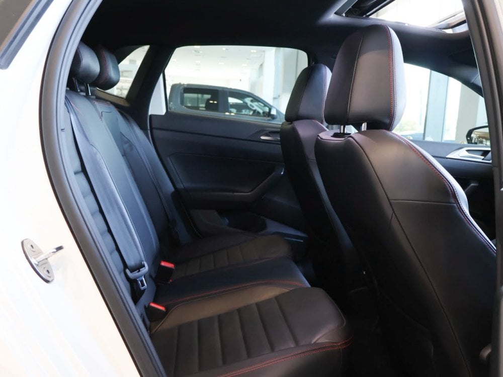 Photo 14 of 28