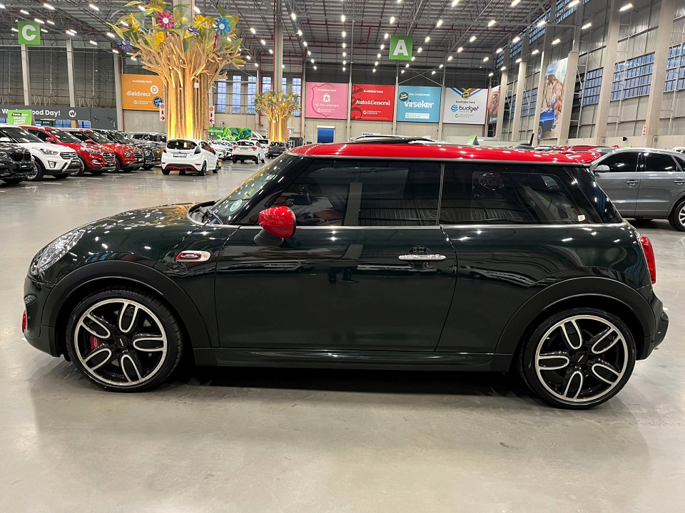 Photo 4 of 14