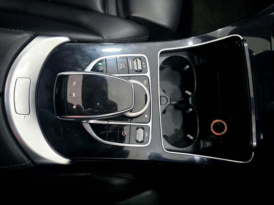 Photo 21 of 24