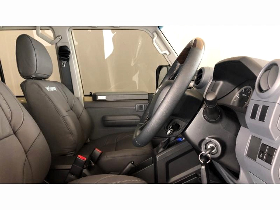 Photo 10 of 30