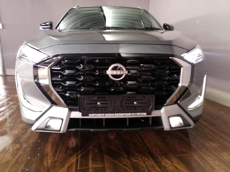 Photo 3 of 19