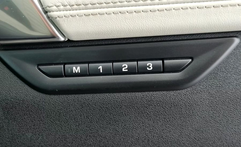 Photo 16 of 29