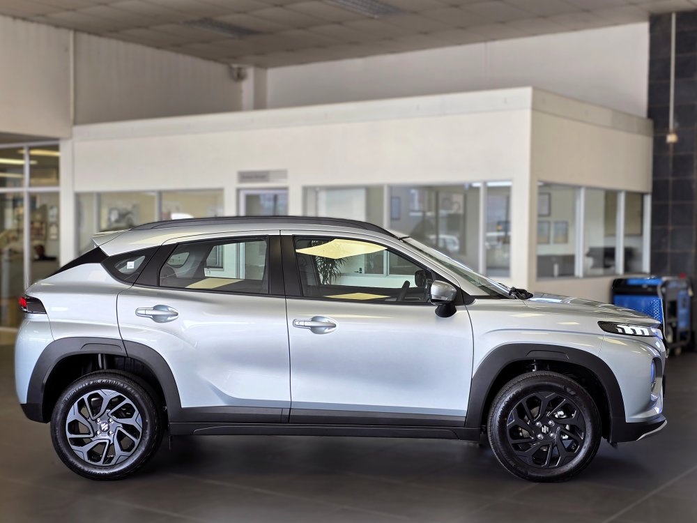 Photo 23 of 25