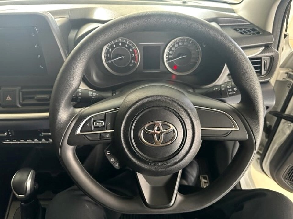 Photo 4 of 9