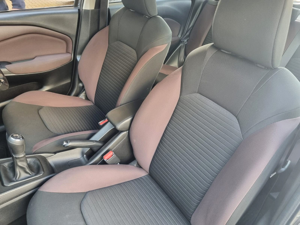Photo 16 of 18