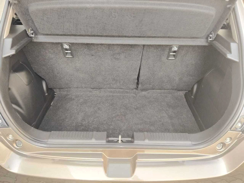 Photo 10 of 20