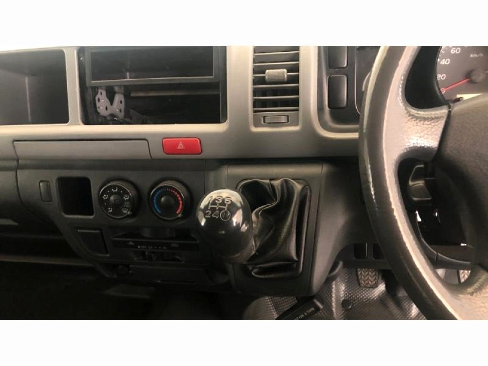 Photo 8 of 28