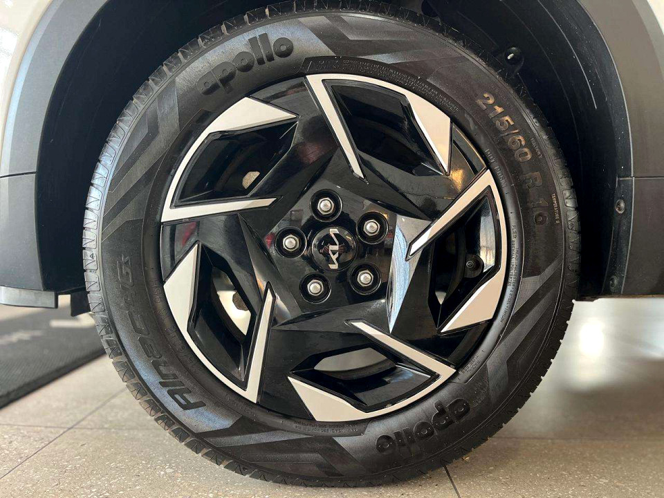 Photo 10 of 20