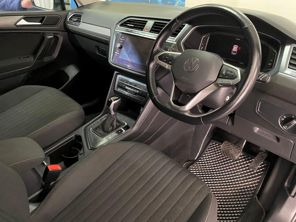 Photo 13 of 18