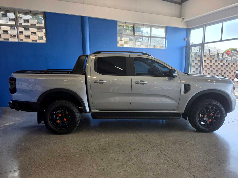 Photo 5 of 23