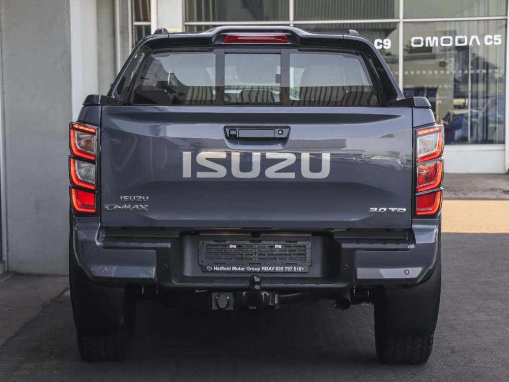 Photo 12 of 31