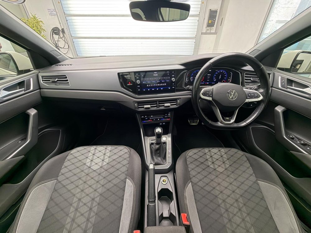Photo 18 of 30