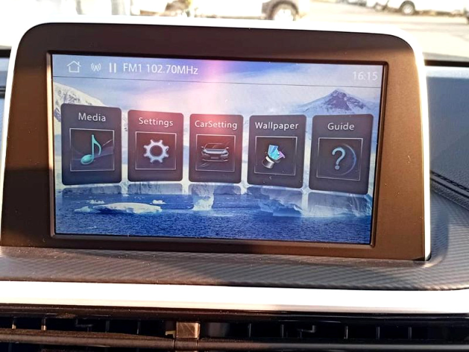 Photo 14 of 18