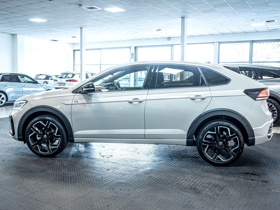 Photo 7 of 28