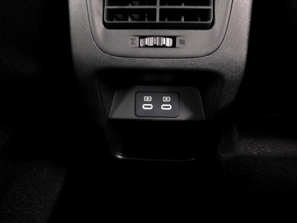 Photo 17 of 23