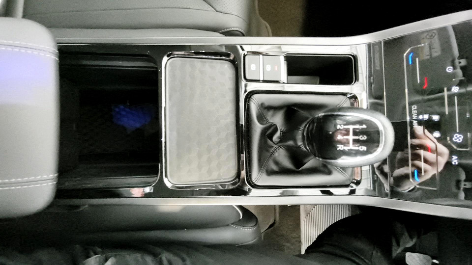 Photo 18 of 30