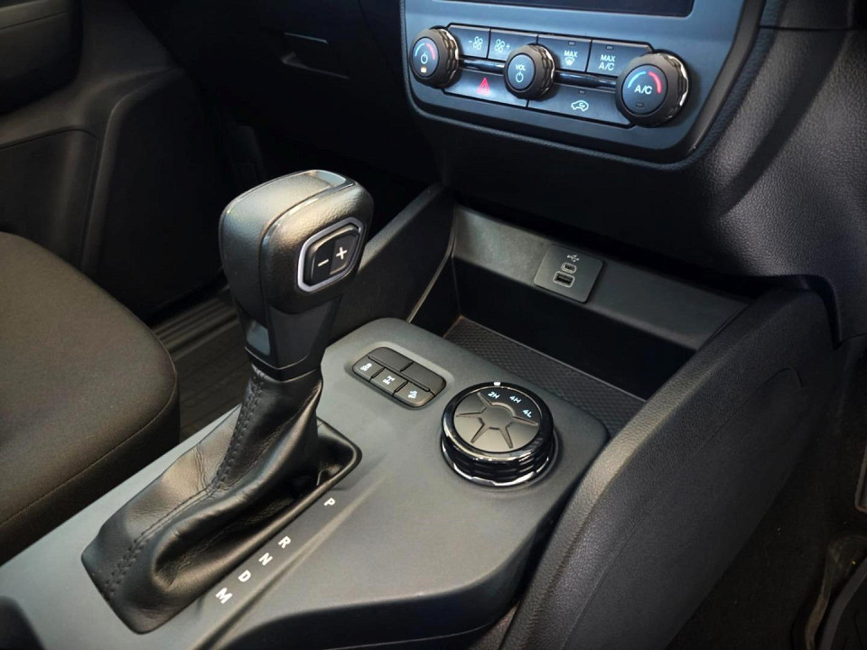 Photo 9 of 15