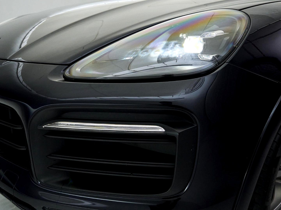 Photo 7 of 19