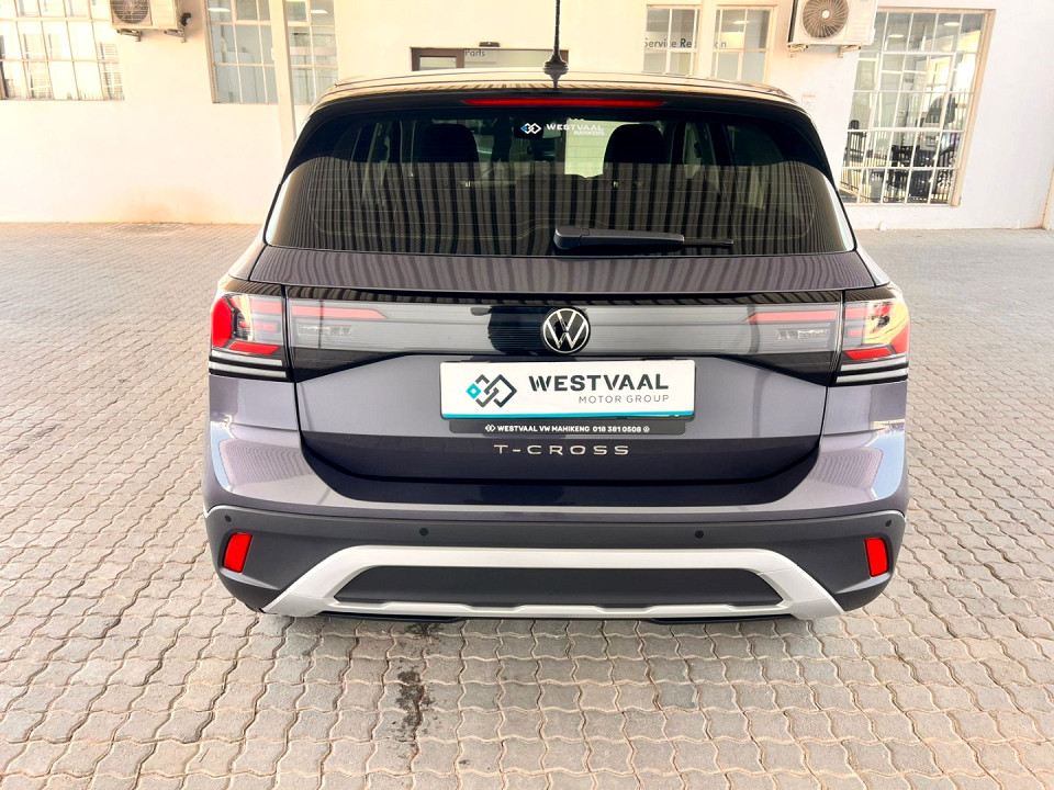 Photo 4 of 10