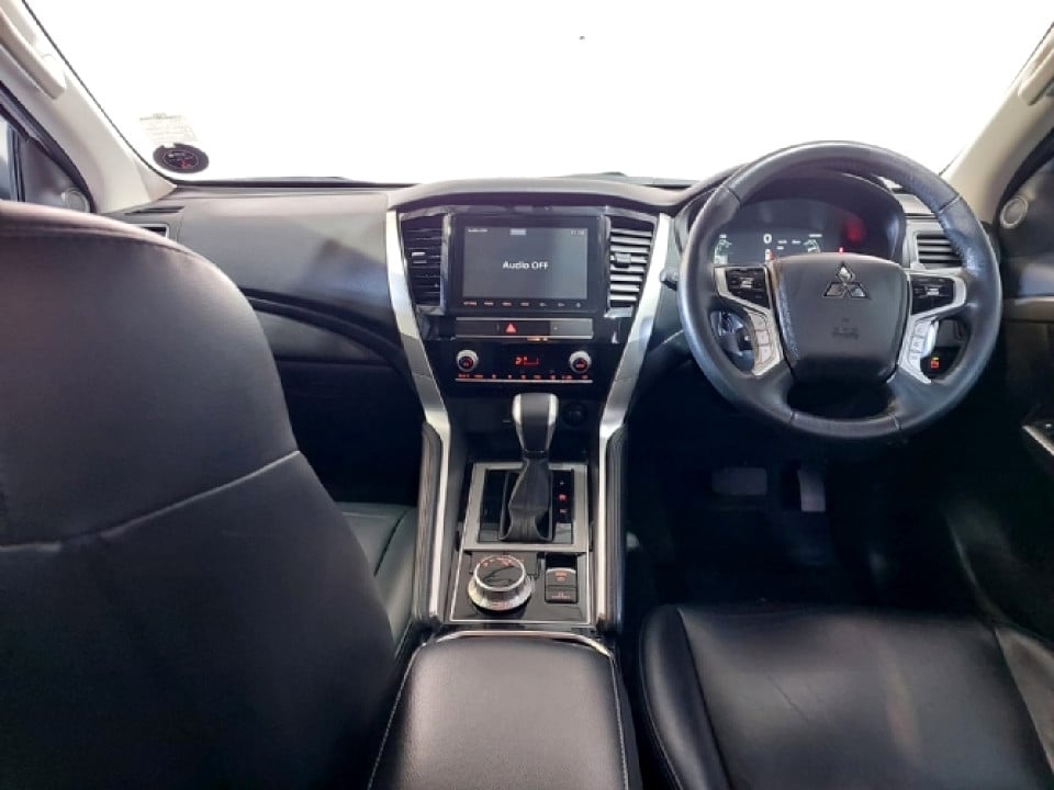 Photo 8 of 17