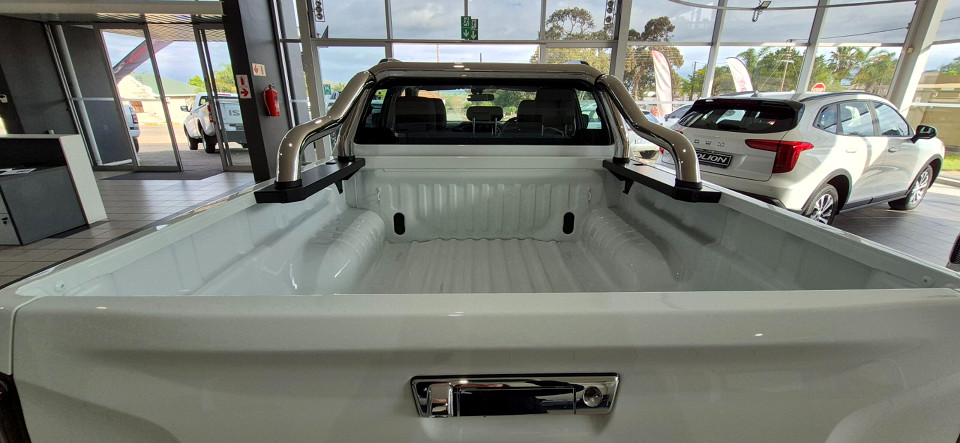 Photo 14 of 16