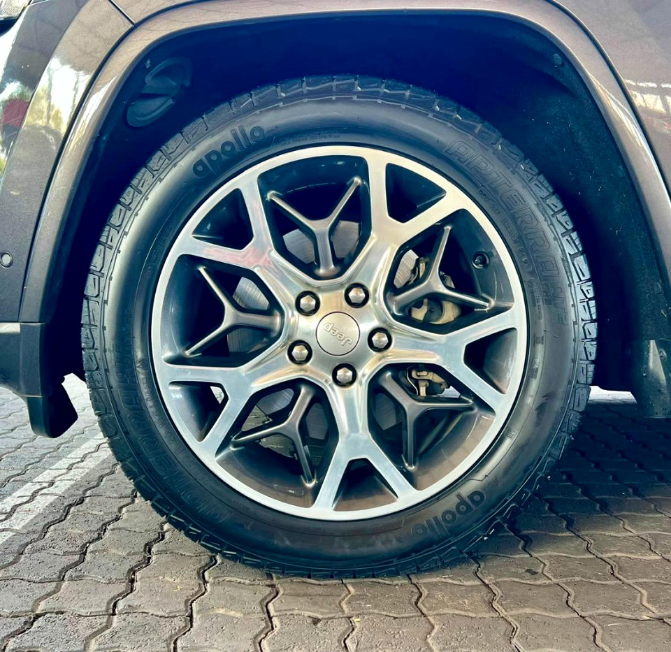 Photo 9 of 19