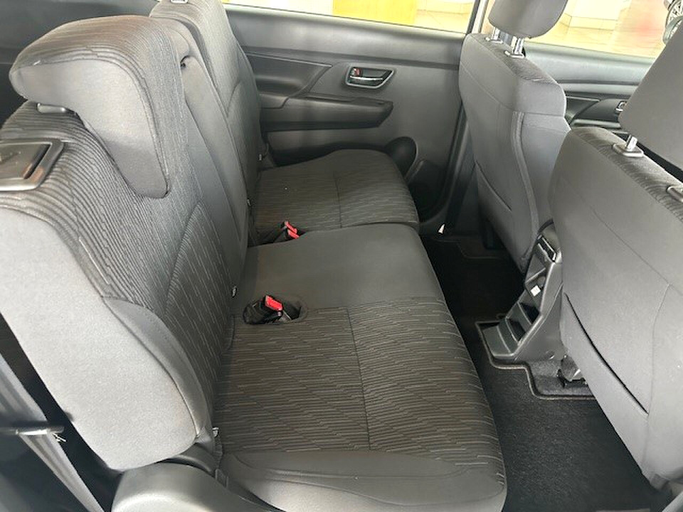 Photo 4 of 5