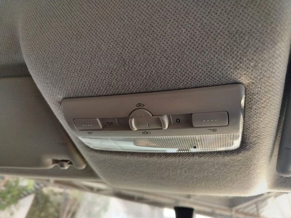 Photo 18 of 28