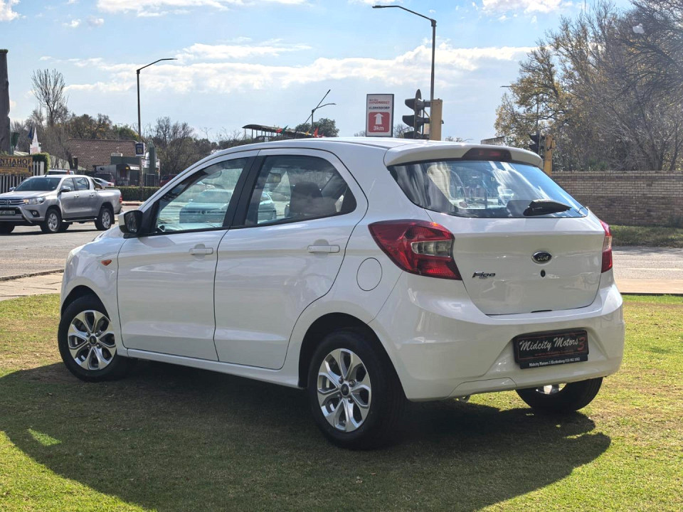 Photo 7 of 27