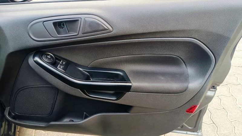 Photo 12 of 20