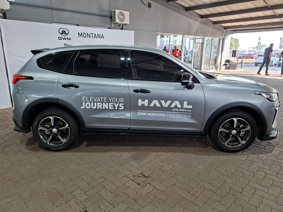 Photo 10 of 16