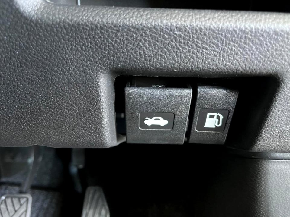 Photo 22 of 25