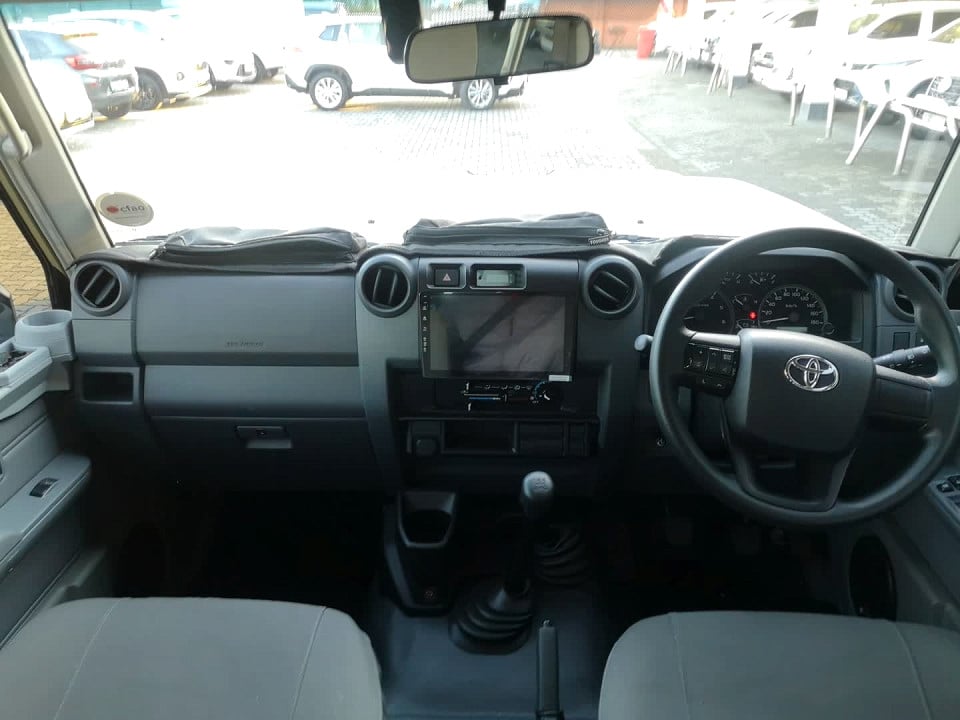 Photo 6 of 27