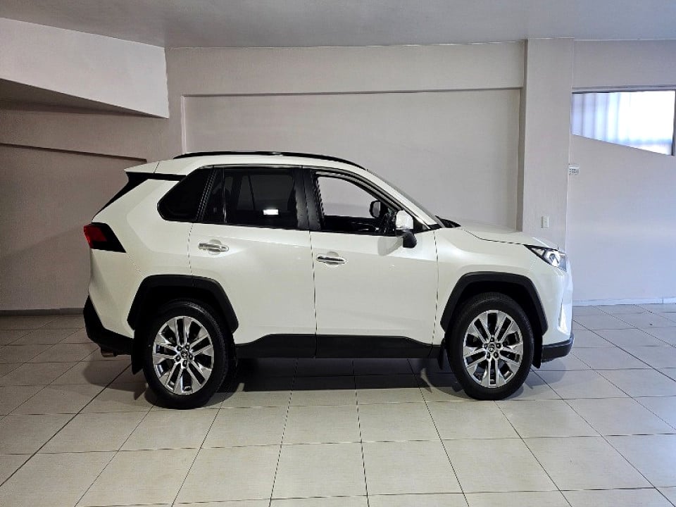 Photo 6 of 9